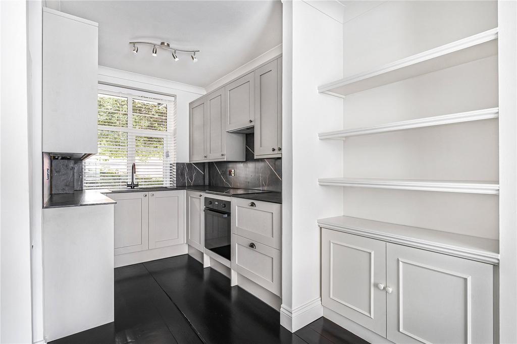 Apartment in London - View 3