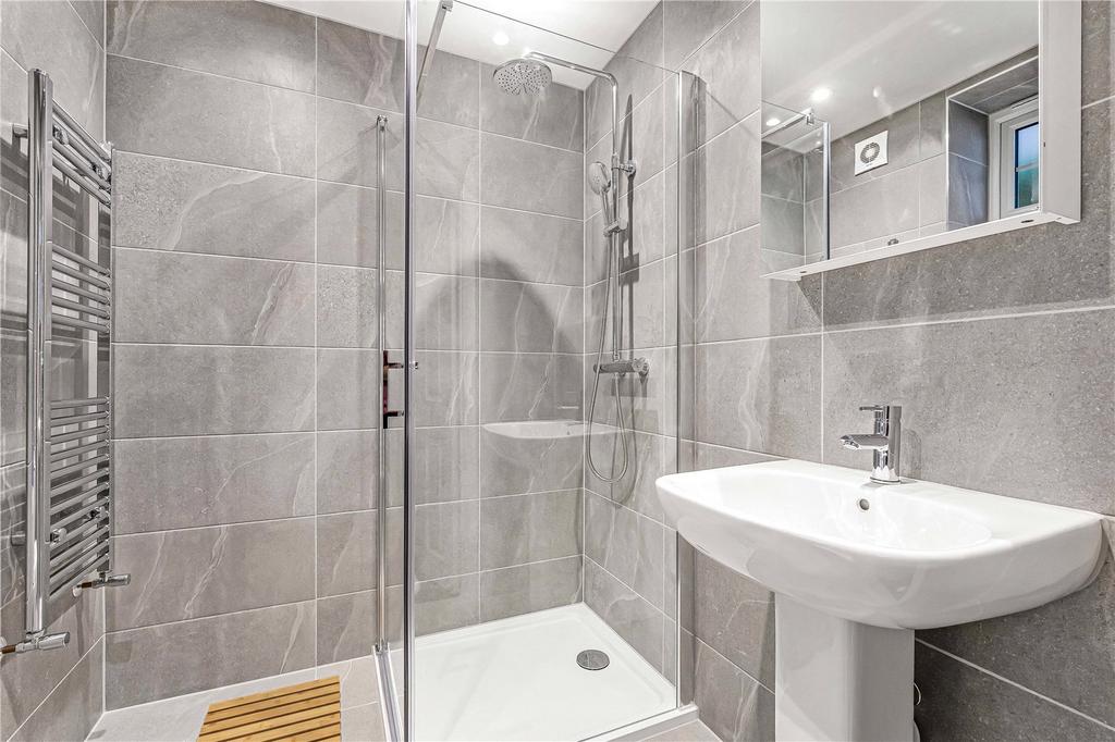 Apartment in London - View 4