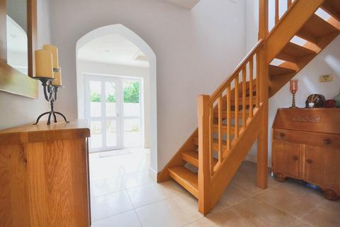 4 bedroom semi-detached house for sale, Puckrup, Tewkesbury, Gloucestershire