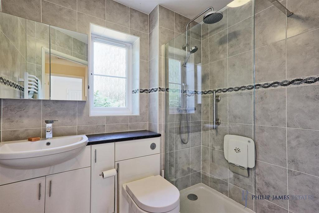 IMG 8410 1 2 easy HDR-interior3.jpg