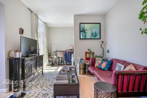 2 bedroom flat for sale, Mildmay Road, London N1