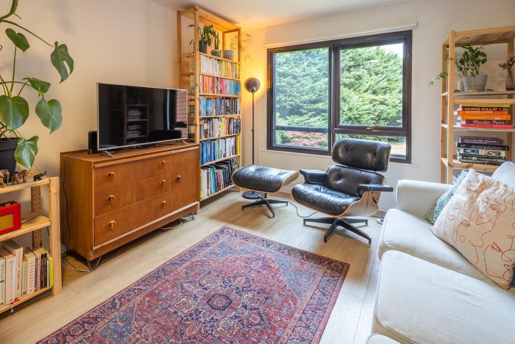 Flat 6 Ashman Court Images Low RES 5.jpg