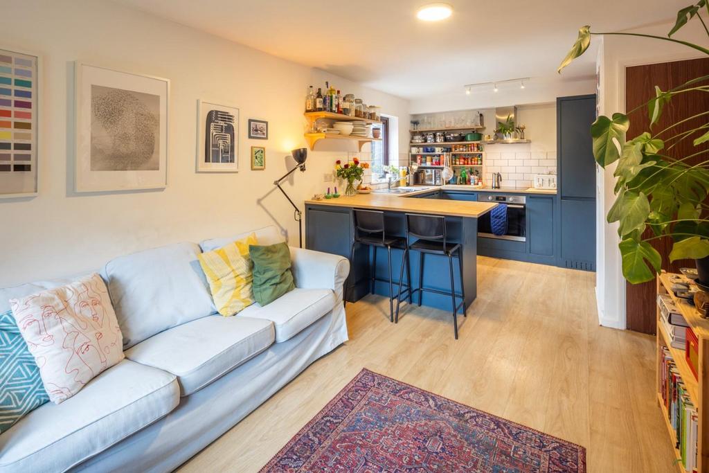 Flat 6 Ashman Court Images Low RES 6.jpg
