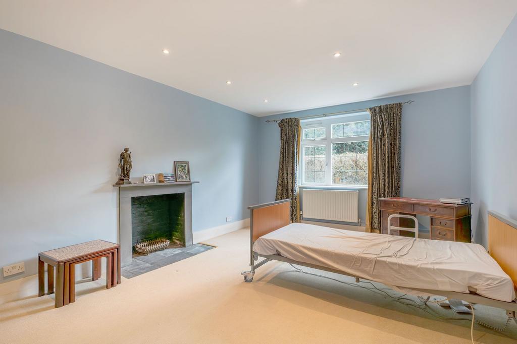 Bedroom/Additional reception room