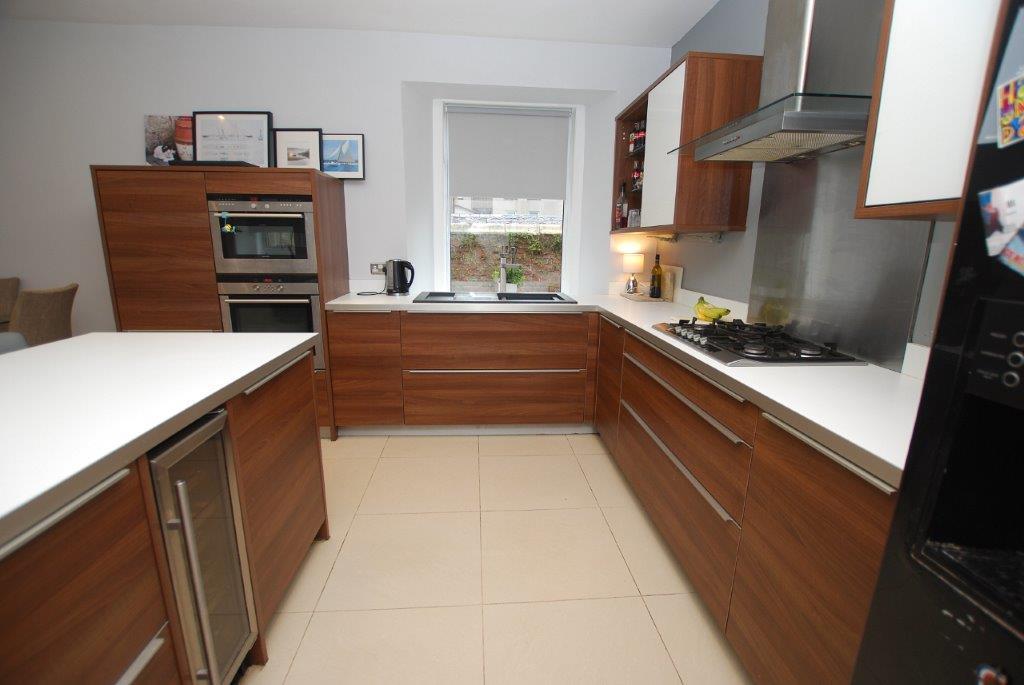 75 Union Street (15) dining kitchen.jpg