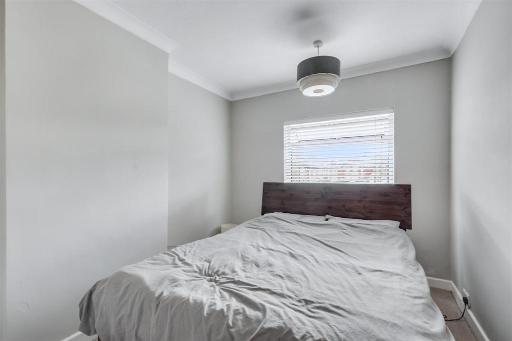 Bedroom 1.jpeg