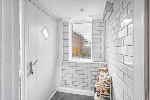 12 Heol Brynna, Cimla, Neath, SA11 2DT