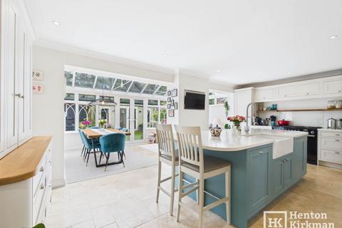 4 bedroom detached house for sale, Robertson Drive, Wickford