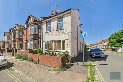 3 bedroom semi-detached house for sale, Willeys Avenue, Exeter, Devon, EX2 8ES