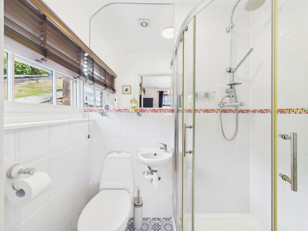 Ensuite Shower Room