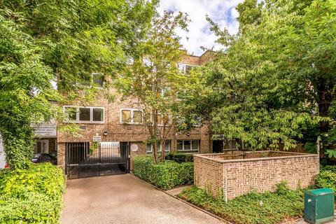 Uxbridge Road, London W7