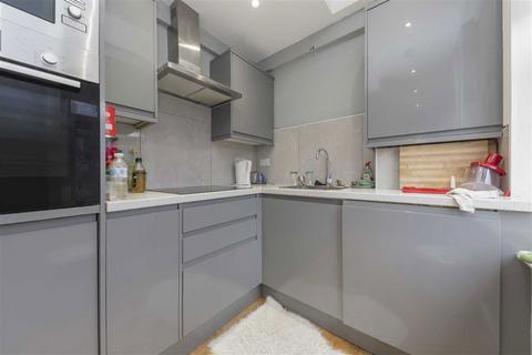 6 bedroom house for sale, Cricklewood Broadway, London NW2