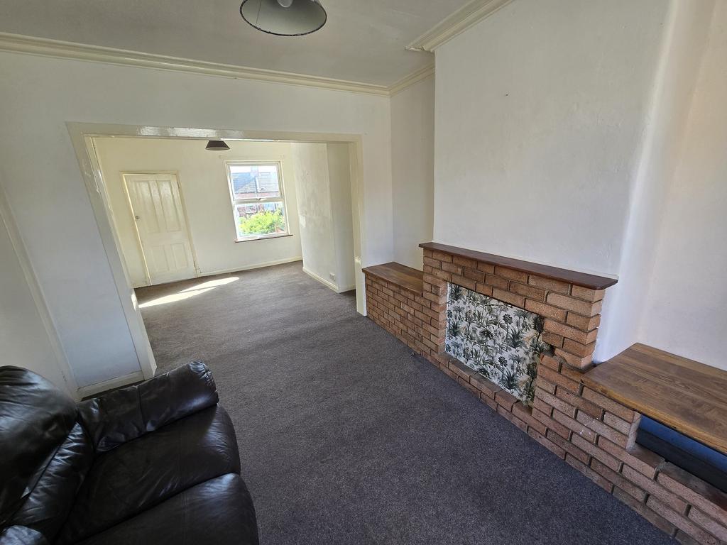 Living/Dining Room