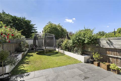 9 Egerton Gardens, London, W13 8HG