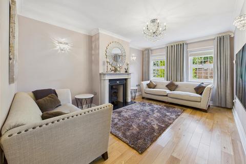 undefined, Swanland Road, Hessle