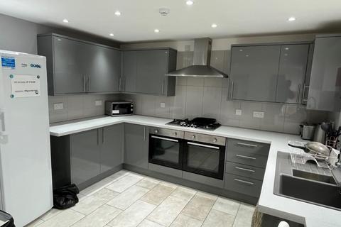 undefined, Single Room Fully Furnished- Gravesend
