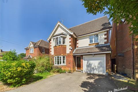 4 bedroom detached house for sale, Whitehead Way, Aylesbury