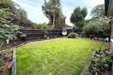 4 bedroom detached house for sale, Whitehead Way, Aylesbury