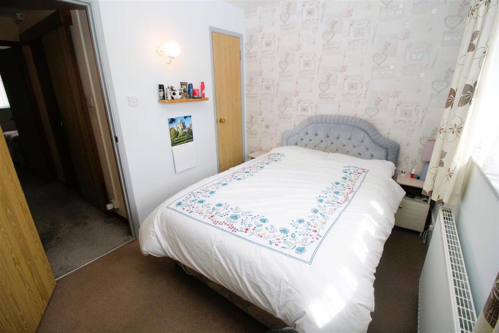 Bed 2 .JPG