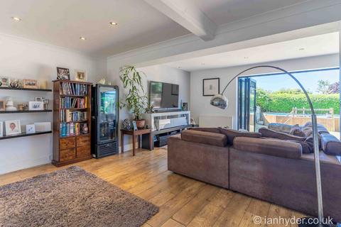 4 bedroom semi-detached house for sale, Grassmere Avenue, Telscombe Cliffs BN10