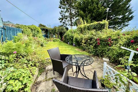 undefined, Ffordd Caernarfon, Pwllheli