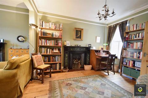 133 Deans Way, Gloucester, GL1 2QB