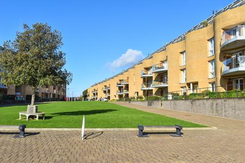 33 Almansa Way, Lymington, SO41 9PZ