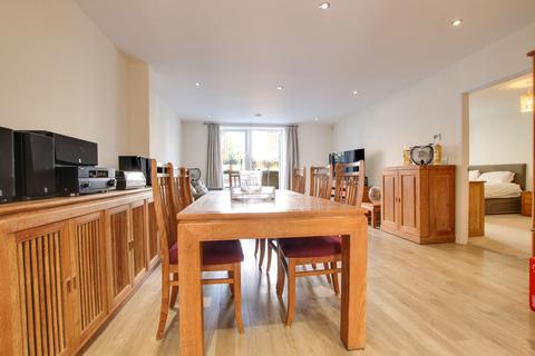 33 Almansa Way, Lymington, SO41 9PZ