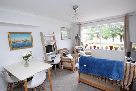 2 bedroom flat for sale, Manton Road, Hamworthy, Poole, BH15