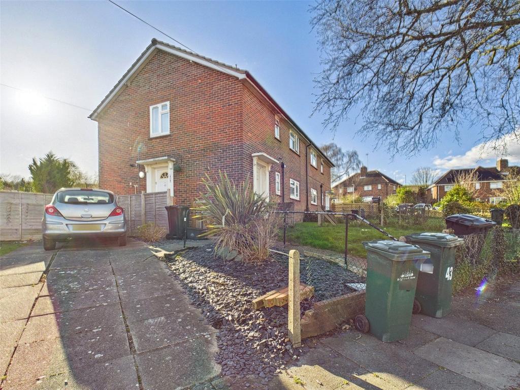 Garden / Driveway