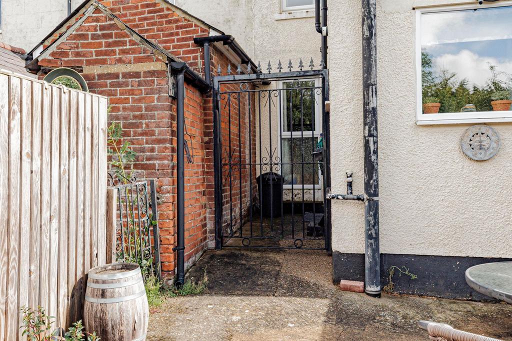 Rear Garden (5)