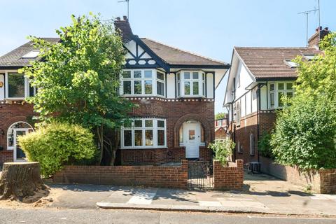 Brunswick Road, Ealing, W5