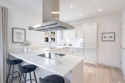 3 bedroom detached house for sale, Walnut Drive, Haddenham, CB6