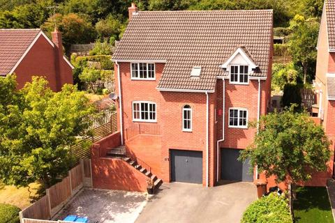 Derwent Road, Brizlincote Valley, Burton-on-Trent, DE15