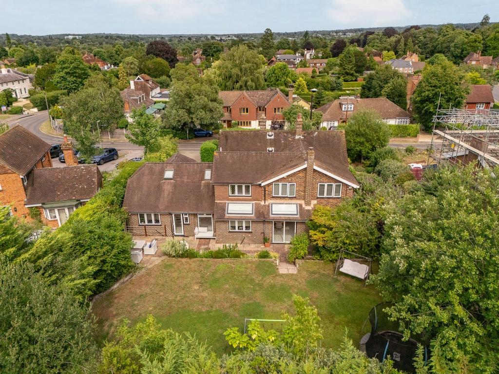 Bell Lane, Fetcham