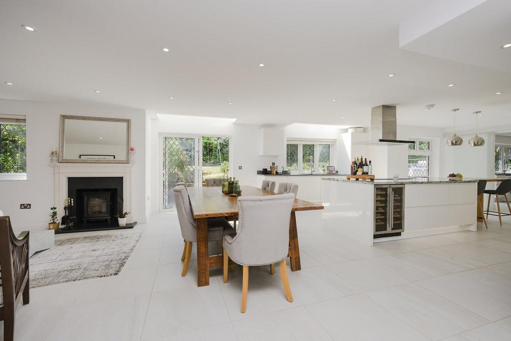 Open Plan Famly Living