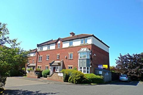 2 bedroom apartment for sale, Kielder Close, Killingworth, Newcastle upon Tyne, Tyne and Wear, NE12 6TE