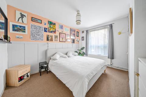 2 bedroom apartment for sale, East Street, London