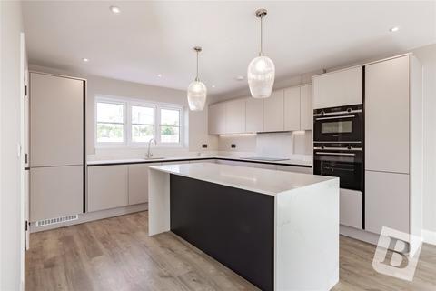 3 bedroom detached house for sale, North Drive, Hutton, Brentwood, Essex, CM13