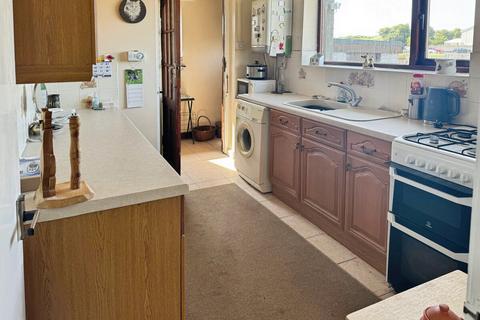 2 bedroom detached bungalow for sale, Bryn Erw Road, Holyhead, Anglesey,, LL65
