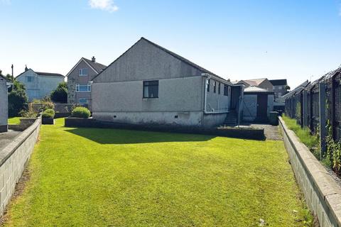 2 bedroom detached bungalow for sale, Bryn Erw Road, Holyhead, Anglesey,, LL65