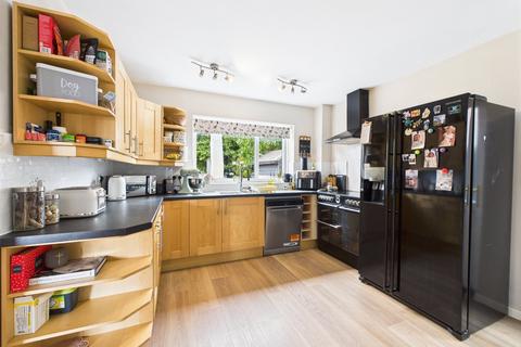43 Shrawley Road, Fernhill Heath, Worcester, WR3 7XD