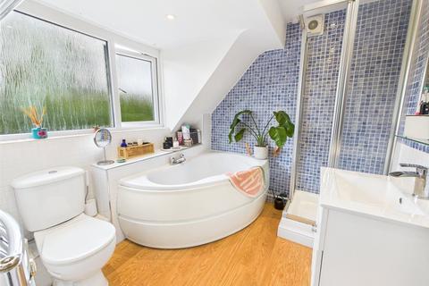 43 Shrawley Road, Fernhill Heath, Worcester, WR3 7XD