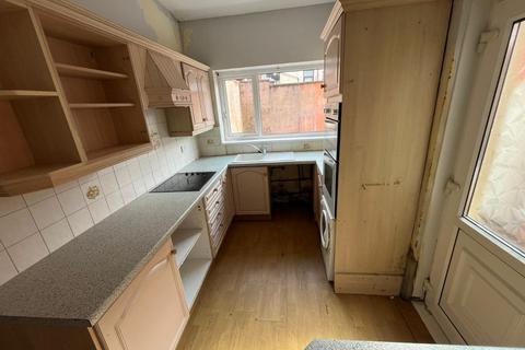 3 bedroom terraced house for sale, Pritchard Street, Blackburn