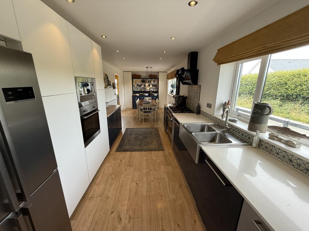 Modern Kitchen