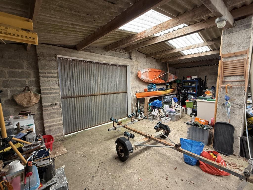 Substantial Garage/Workshop