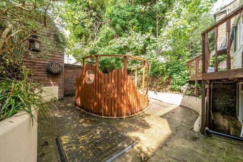 Flat 1, 11 Carlton Avenue, Ramsgate, CT11 9BP