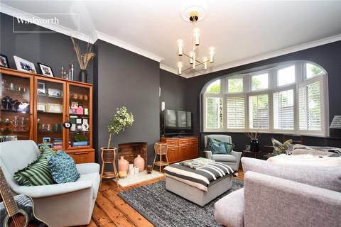 5 Sandringham Road, Worcester Park, KT4 8XW