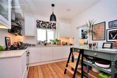 5 Sandringham Road, Worcester Park, KT4 8XW