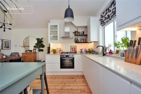 5 Sandringham Road, Worcester Park, KT4 8XW